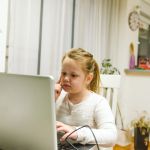 Achmea stelt 1.000 laptops beschikbaar voor kinderen zonder computer